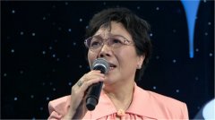 小冰将仿照谁的声音呢？她可否被不雅众成功找